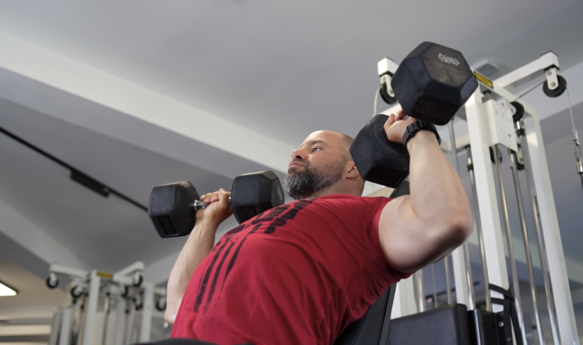 Norbert Žmegač Kunić strength training with dumbbells